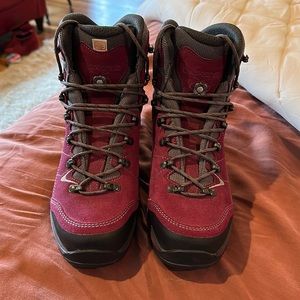 Hiking Boots -Lowa Size 9.